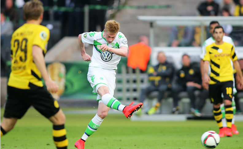 2025／26赛季英超：失去才会懂得珍惜？曼联铁人队长倒下（2025／26英超：曼联铁人队长伤退，失去方知珍贵）