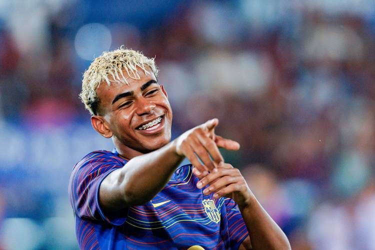 德拉富恩特：西班牙有很多优秀的门将，现在无法预料会征召谁（德拉富恩特：西班牙门将人才济济，谁会入选尚难预料）