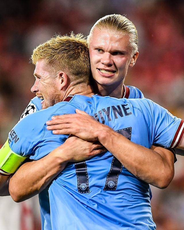 忠诚！每体：拉菲尼亚目前没经纪人，拒绝所有离开巴萨的谈判