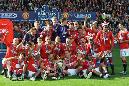 篮球勇士教练组进行临场换人调整收好效果