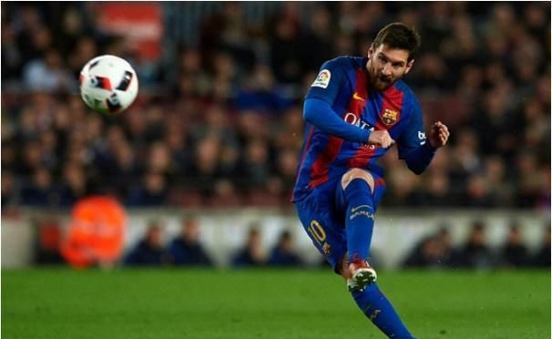 劳塔罗对阵尼科·帕兹：国际米兰与科莫，圣西罗上演争夺欧洲之路的巅峰对决