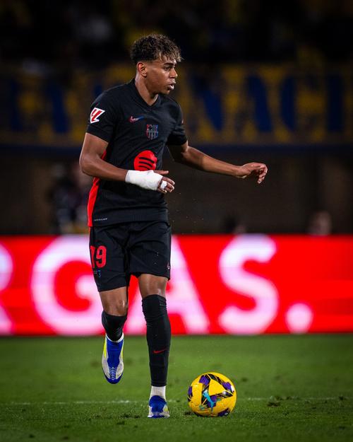 官方：FC今治与主帅仓石圭二续约至26／27赛季结束