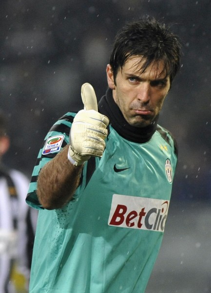 杠上了！特巴斯批阿根廷没开发好联赛，阿足协主席强硬回击（矛盾升级！特巴斯斥阿根廷联赛开发乏力，阿足协主席强势反击）